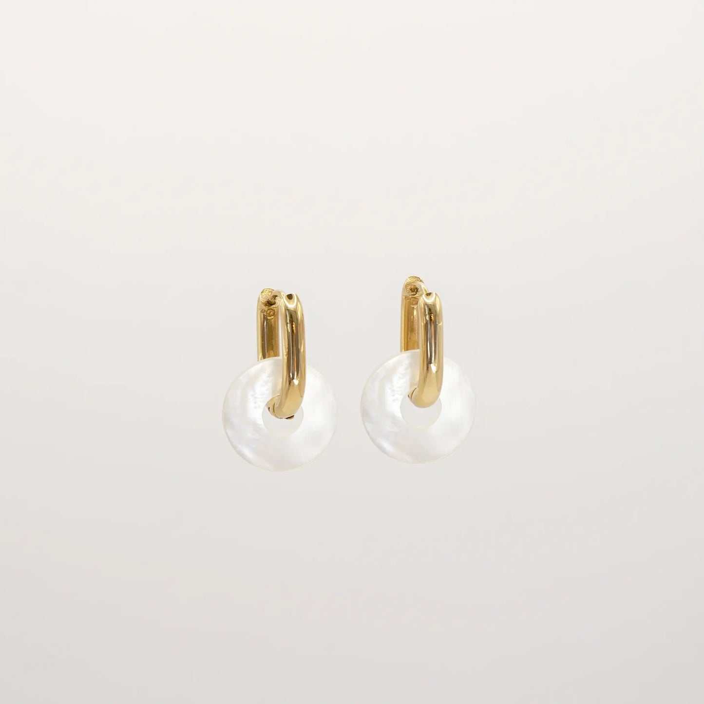 Boucles nacre Vaimei - Doré ou Argenté AKOIA